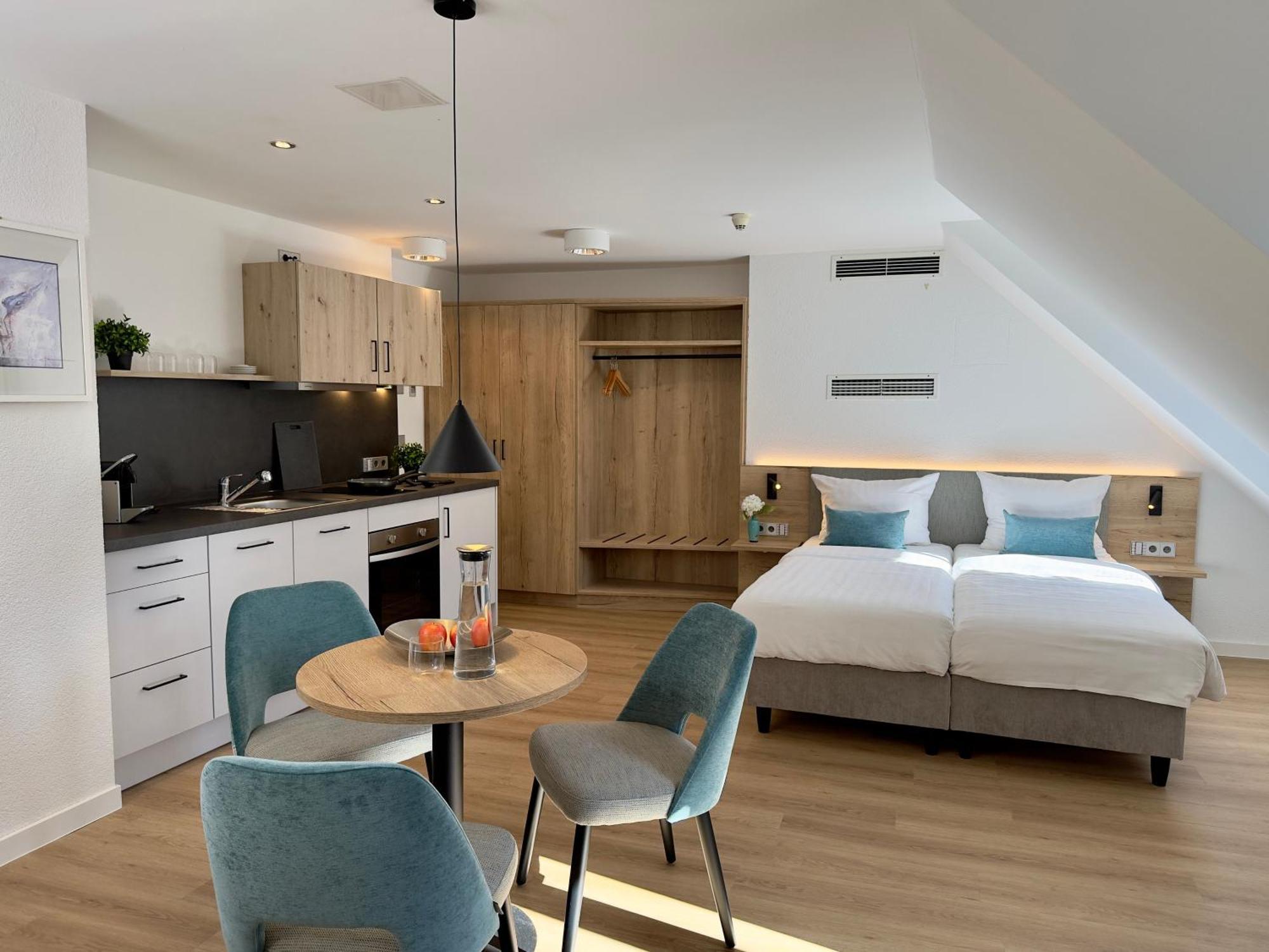 Living & Serviced Apartments By Blauer Wolf กุนเซนเฮาเซิน ภายนอก รูปภาพ