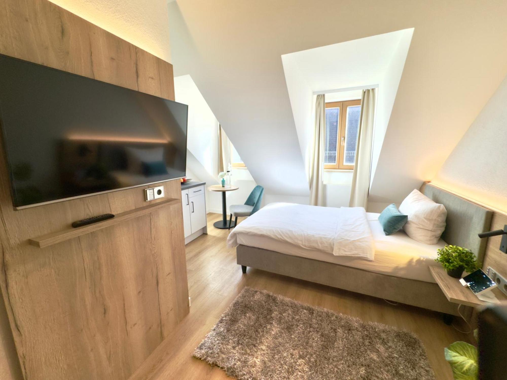 Living & Serviced Apartments By Blauer Wolf กุนเซนเฮาเซิน ภายนอก รูปภาพ