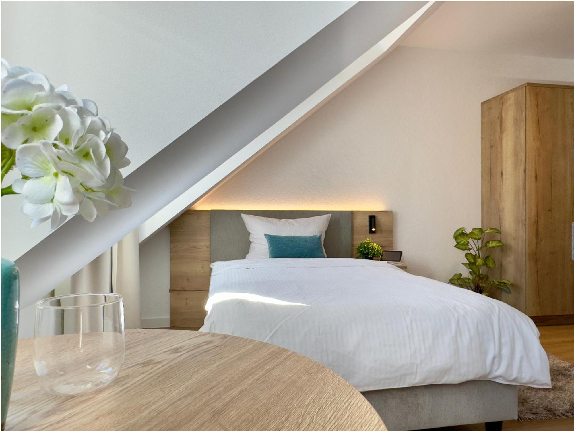Living & Serviced Apartments By Blauer Wolf กุนเซนเฮาเซิน ภายนอก รูปภาพ